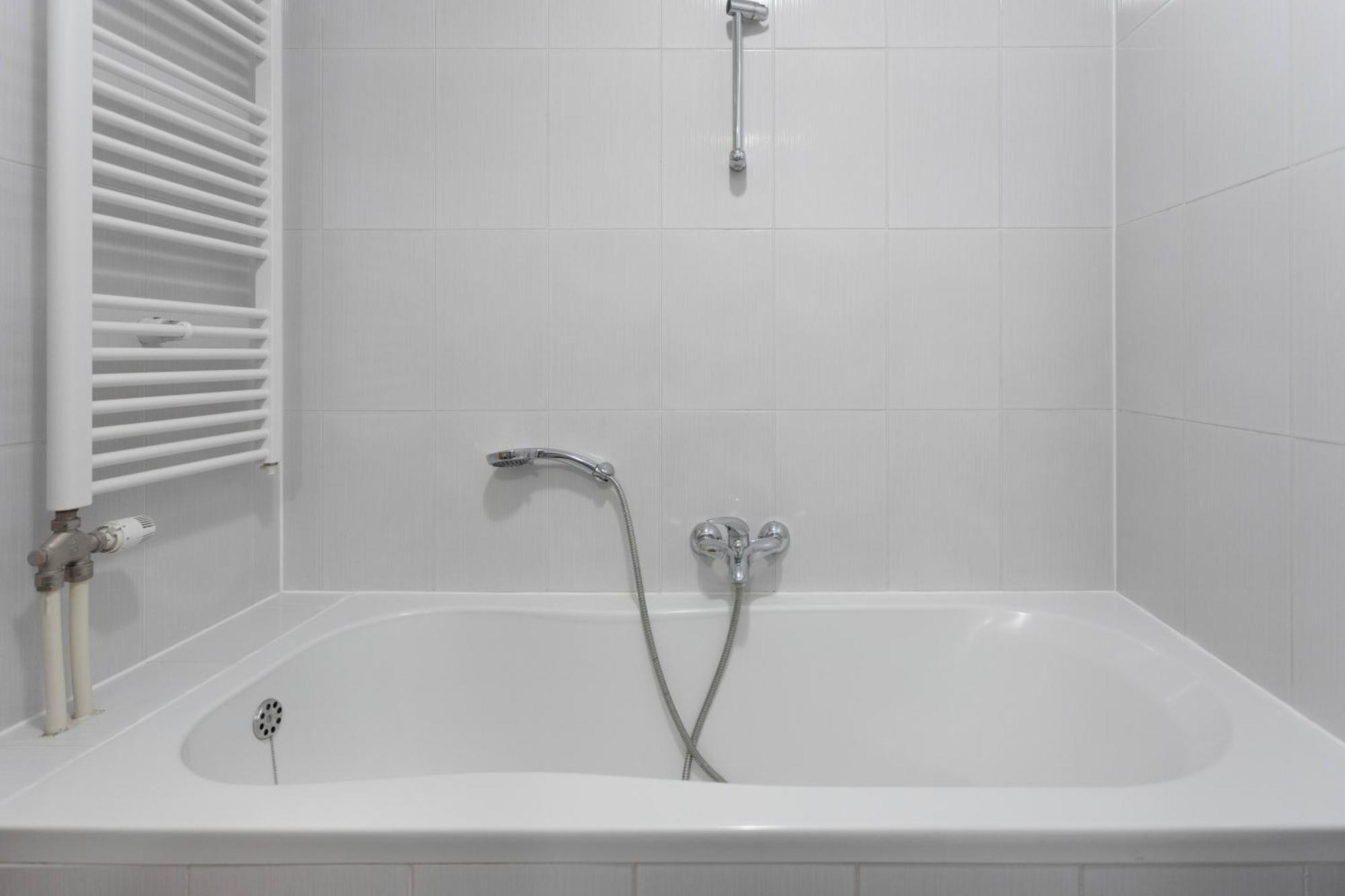Sunny 1Bdr With Balcony & Parking Leilighet Zagreb Eksteriør bilde